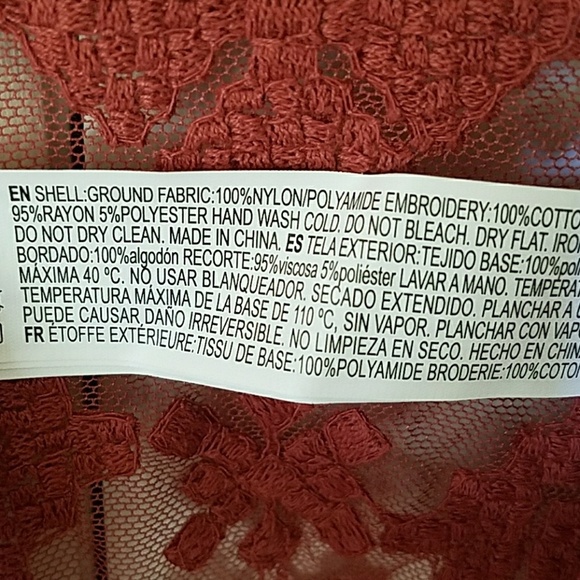 Short sleeve blouse/cover up, size Small - Picture 5 of 5